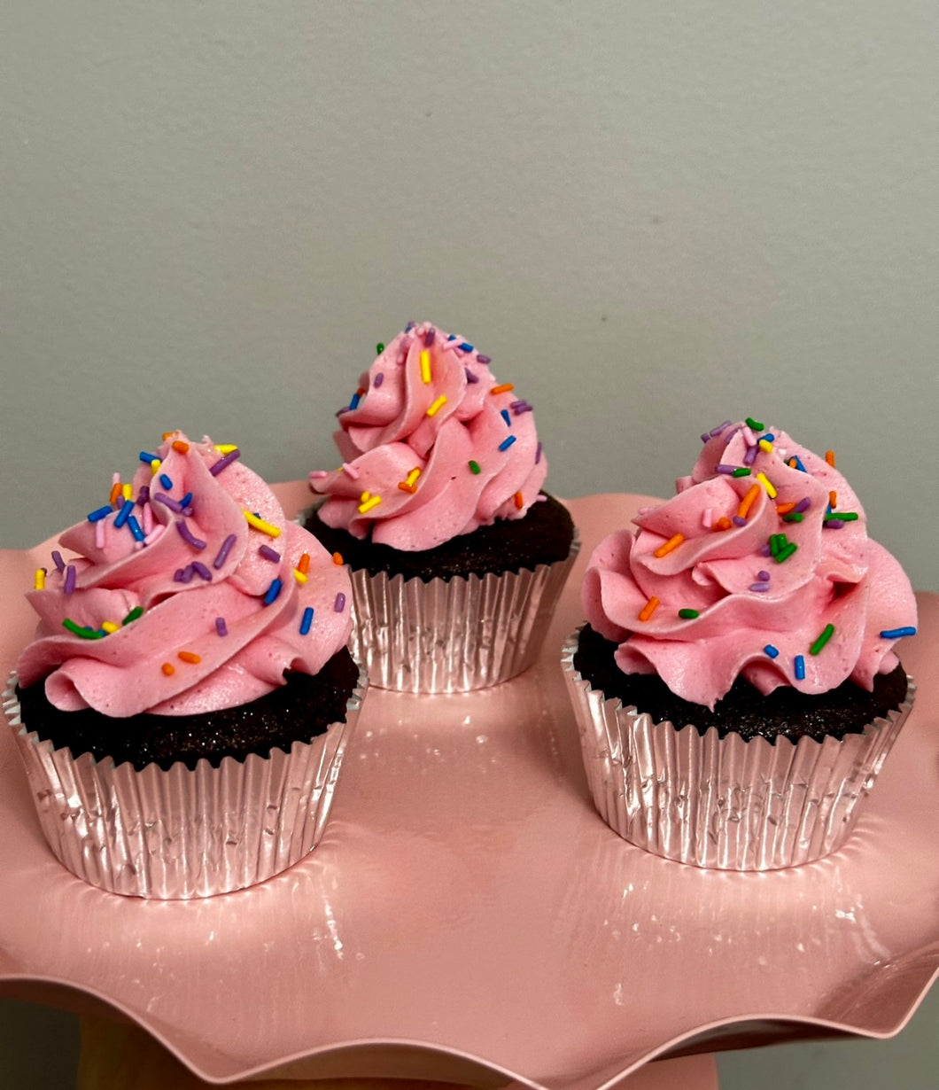 Buttercream Swirls with Sprinkles Cupcakes (Customizable)